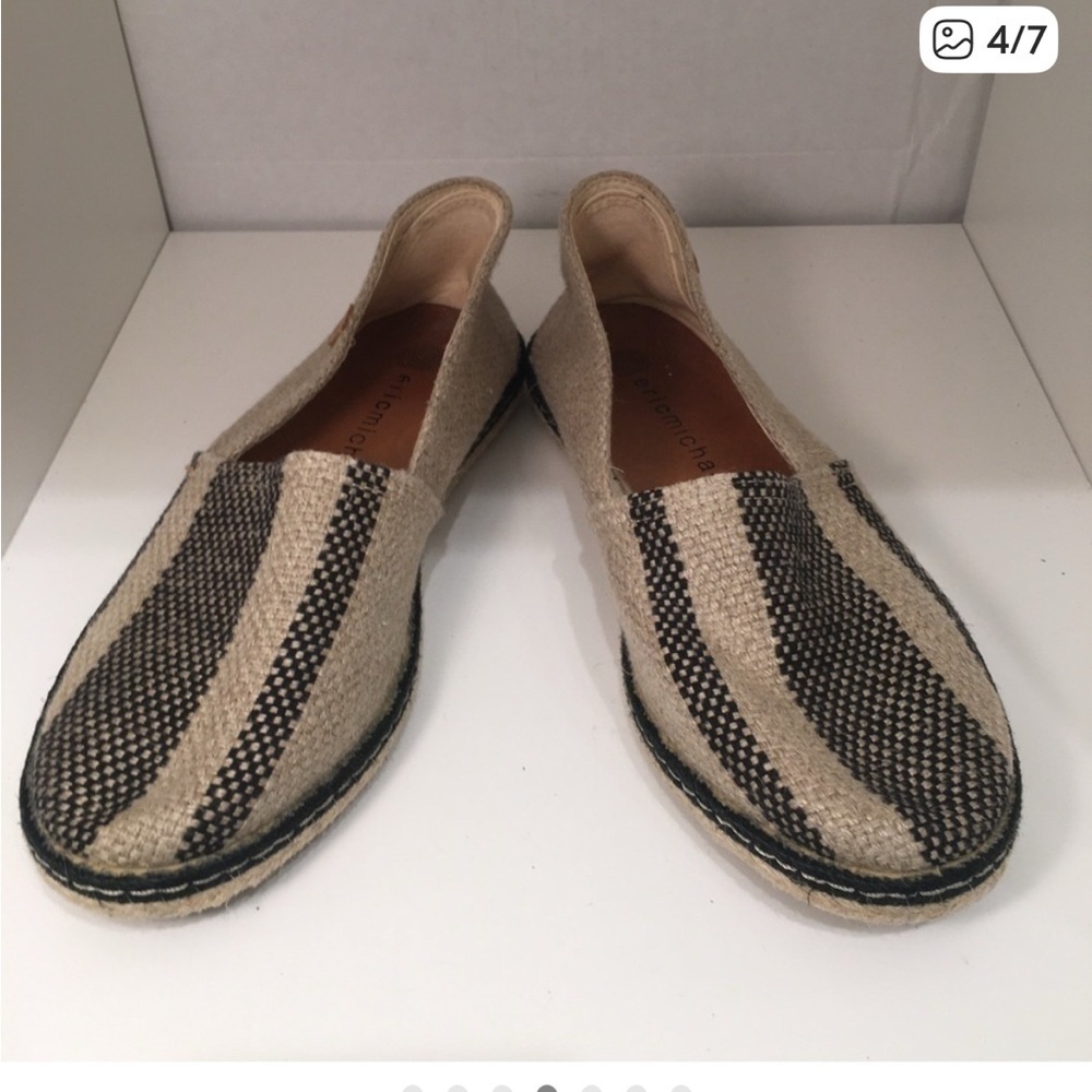 Eric Michael Womens  Beige and Black Loafers Size 38 SB-E - Picture 4 of 8